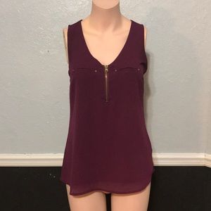 Maroon zip up top